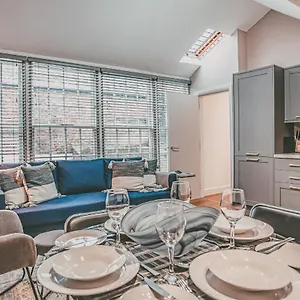 Apartment 63 Rows City Centre B By Rework, Chester